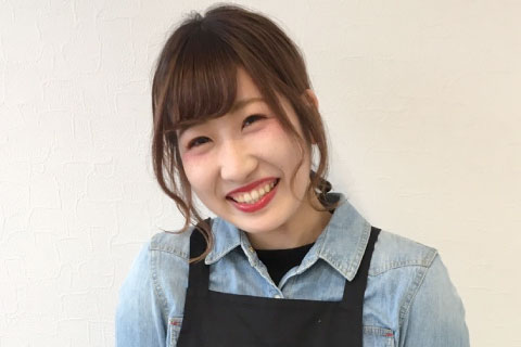 スタッフ③の名前